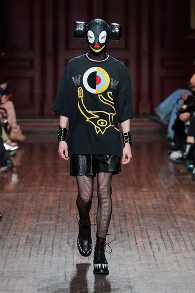 Look 40